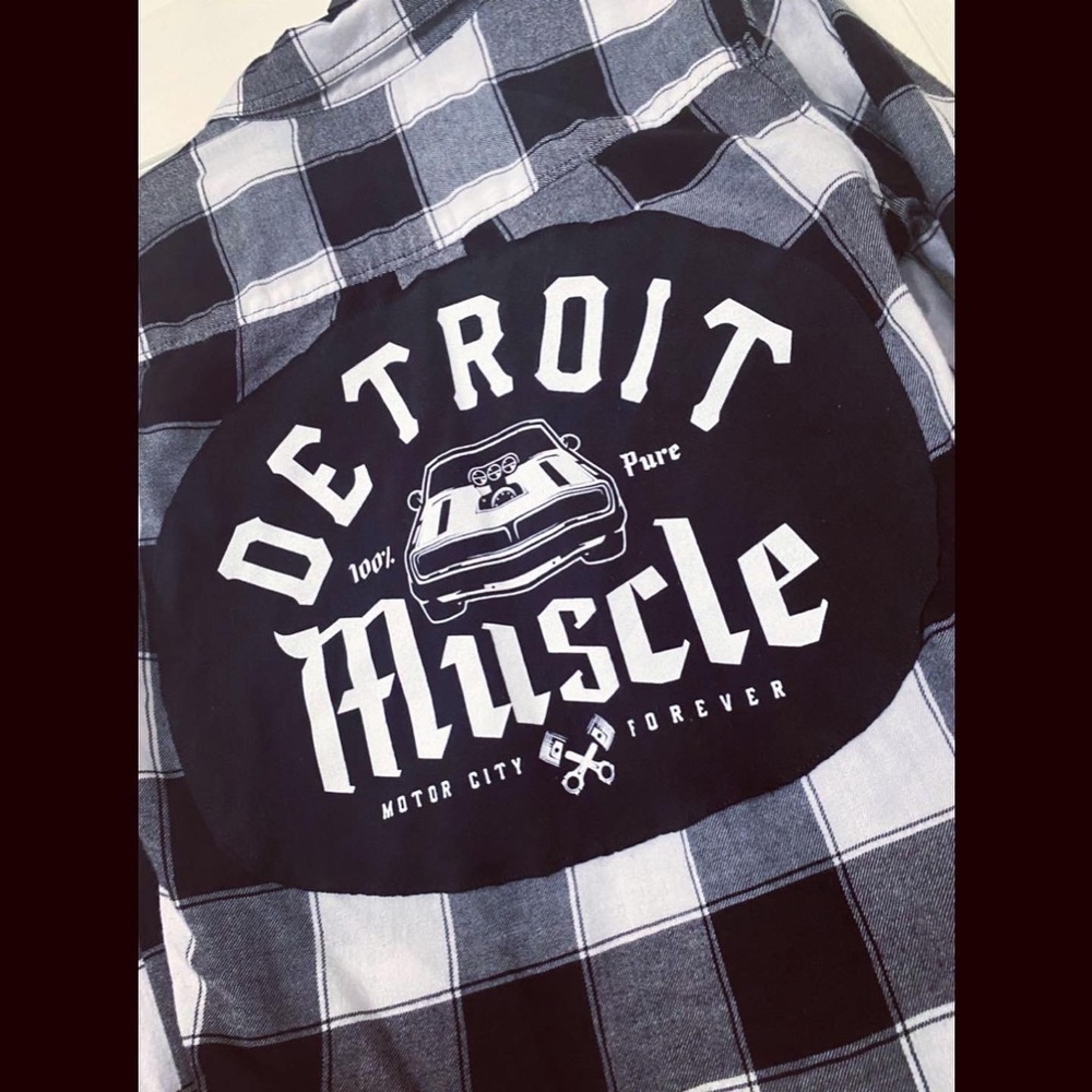Custom Express Flannel - Picture 2 of 5
